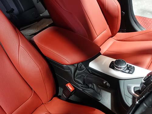 BMW 1シリーズハッチバック(F20) 純正運転席/助手席パワーシート取付