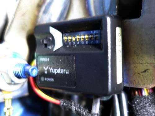 電圧監視機能付電源ユニット OP-VMU01 も取り付け
