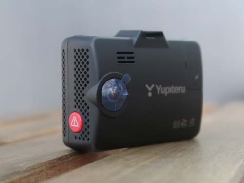 ユピテル指定店モデルの全方面3カメラドライブレコーダー marumie(マルミエ) Z-310。