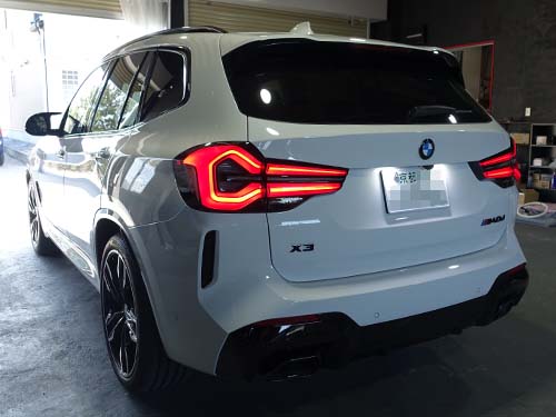 BMW X3 ( G01 ) ETC内蔵ルームミラー下部のセキュリティライト点灯作業 & LEDナンバー灯ユニット装着 & コーディング施工