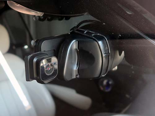 ベロフ製ナイトビジョン ドライブレコーダーのフロントカメラはデジタルインナーミラー(スマートルームミラー)と一体型
