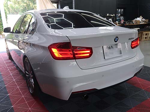 BMW 3シリーズ(F30) クルマ買ったらまずは自分仕様へコーディング