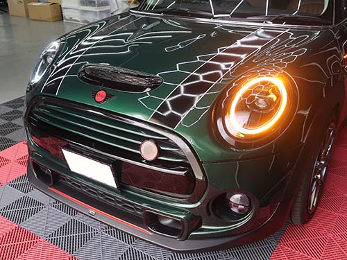 LCI2モデル用インナーブラックLEDヘッドライトのウインカー発光