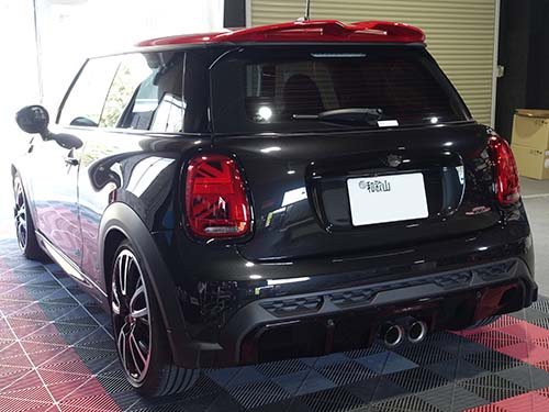 ミニ LCI2 JCW KW車高調やEVENTURIエアインテークで機能性アップ