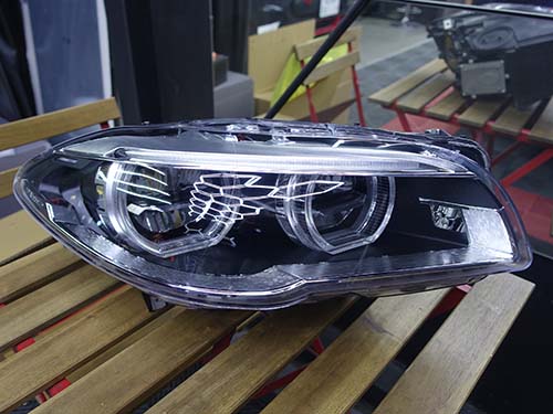 BMW 5シリーズ ( F10 / F11 )用アダプティブLEDヘッドライト