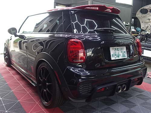 MINI F56 JCW LCIモデルのリング発光LEDヘッドライトを取り付けてリフレッシュ♪