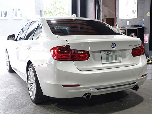 BMW アクティブハイブリッド3(F30)のヘッドユニットの調子が悪くなってきたので交換修理