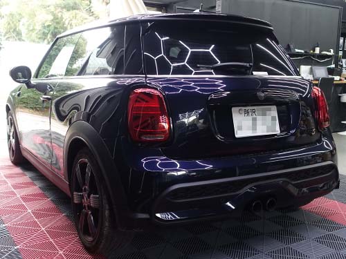 ミニ クーパーS(F56) LCI2モデルのインナーブラックヘッドライトへライトスモークのプロテクションフィルム