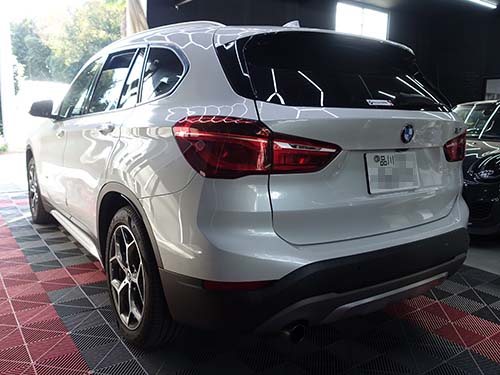 BMW X1(F48) 車両動き出し注意の警告が出てしまったらギアセレクター内部の部品を交換して修理