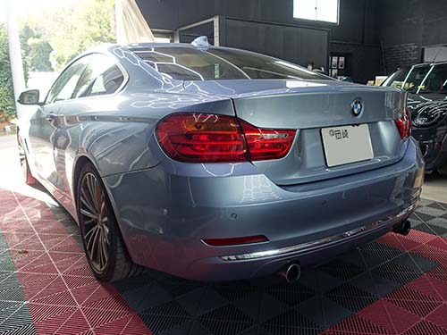 BMW 4シリーズ(F32) 内部ショートで壊れたヘッドユニットを中古ヘッドユニットへ交換修理