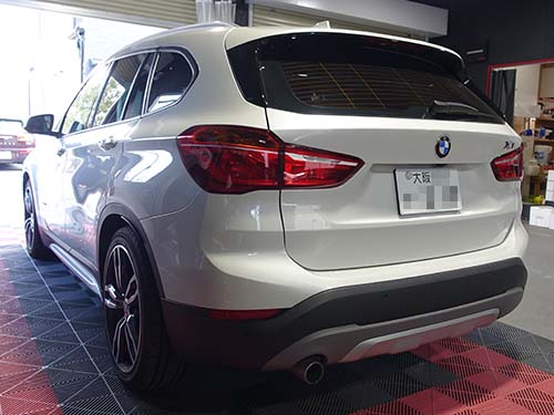 BMW X1(F48) リアへアルミホイールスペーサーを取り付け