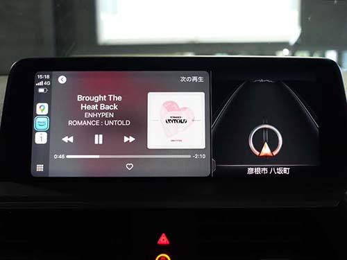 ディスプレイの2/3程度で表示しているアップルカープレイ ( Apple Car Play )