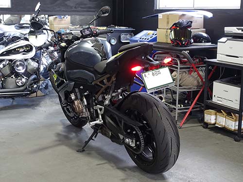 BMW S1000R(K53) オートマチックデイライト機能を有効化