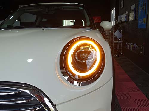 LCIモデル用LEDヘッドライトのウインカー発光