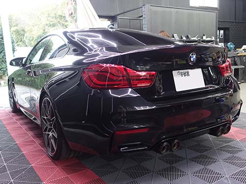 BMW M4(F82) LCIモデルの純正パドルシフトをマグネティックパドルシフターへ交換