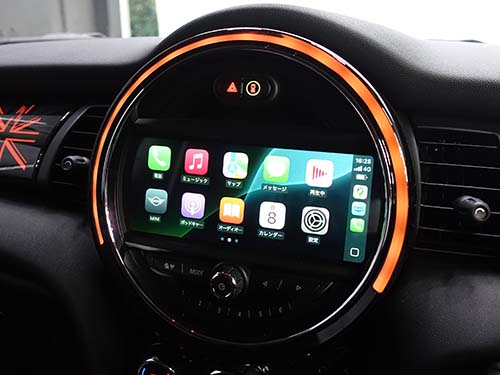 AppleCarPlay ( アップルカープレイ )がフルスクリーンで表示