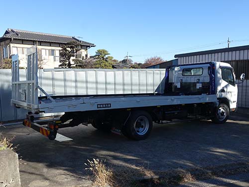 ライコウに三菱キャンターの積載車が納車