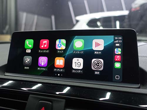 AppleCarPlay ( アップルカープレイ )がフルスクリーンで表示