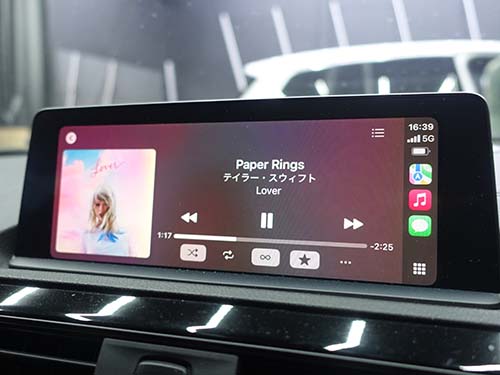 AppleCarPlay ( アップルカープレイ )がフルスクリーンで表示