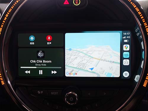 AppleCarPlay ( アップルカープレイ )がフルスクリーンで表示