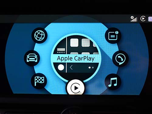 AppleCarPlay ( アップルカープレイ )