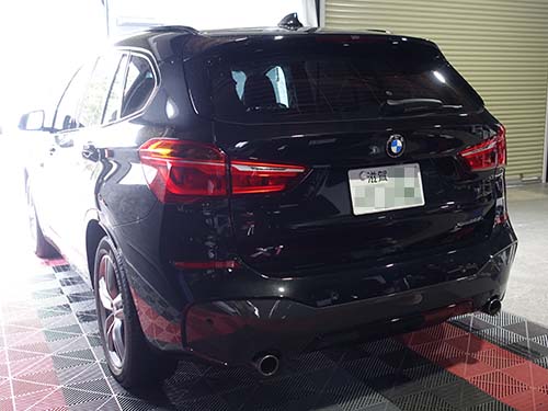 BMW X1(F48)のデイライト発光コーディング事例