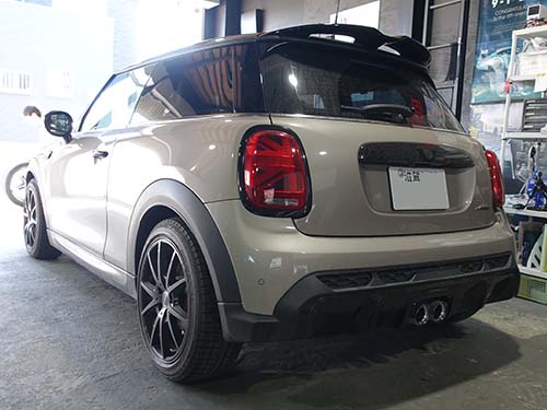 【作業事例】MINI JCW (F56) LCI2モデル ナビ非搭載車への地デジチューナー取り付け