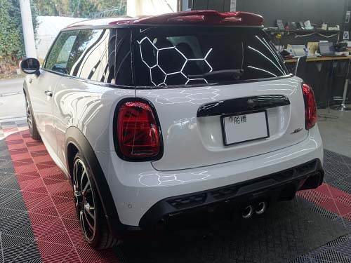 【MINI F56 JCW LCI2】助手席側ドアミラー ロゴプロジェクション＆リア用LEDルームライト取り付け