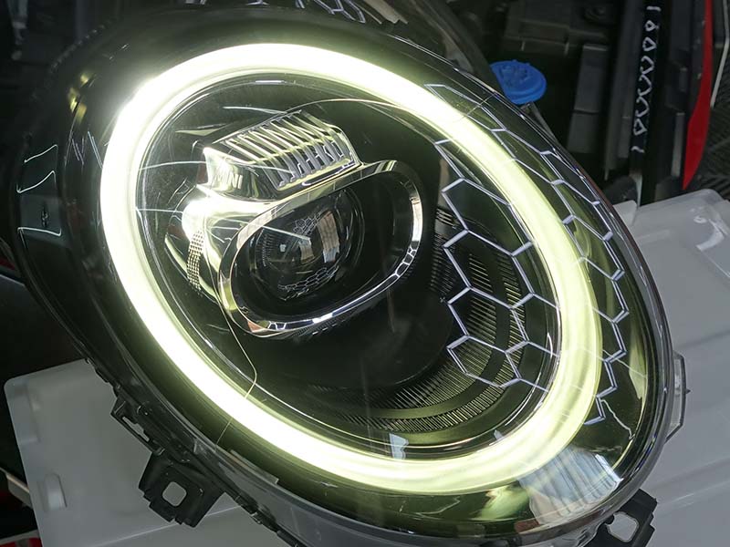 中古品】MINI用LCIモデル純正LEDヘッドライト 【A0042】