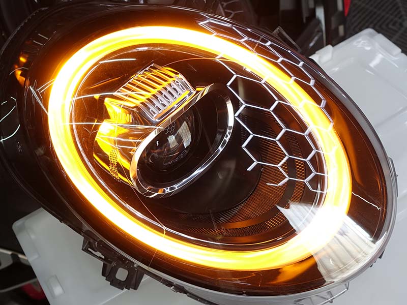 中古品】MINI用LCIモデル純正LEDヘッドライト 【A0042】
