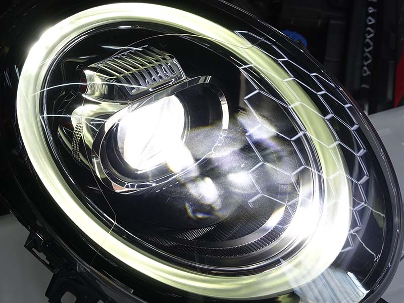中古品】MINI用LCIモデル純正LEDヘッドライト 【A0042】