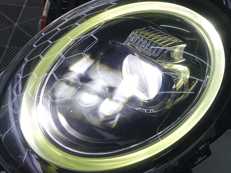 中古品】MINI用LCIモデル純正LEDヘッドライト 【A0042】