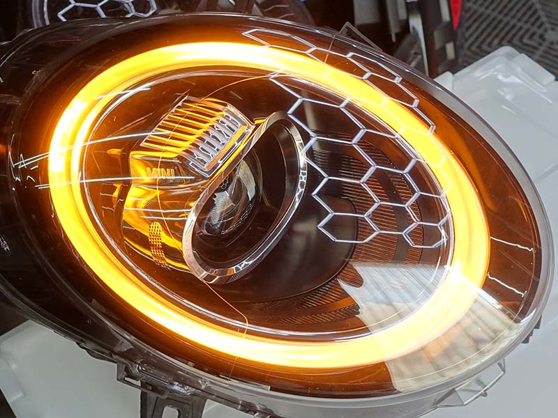 【中古品】MINI用LCIモデル純正LEDヘッドライト 【A0043】