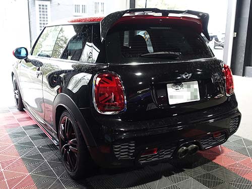 前期F56にデイライトリング発光のLCI2 LEDヘッドライト換装【純正品使用】
