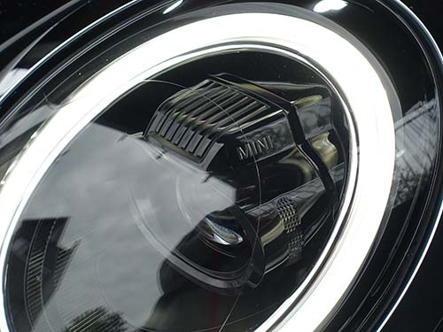 LCI2モデル用インナーブラックLEDヘッドライト装着後