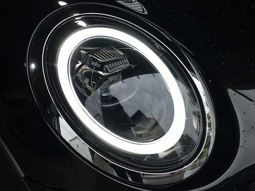 LCI2モデル用インナーブラックLEDヘッドライト装着後