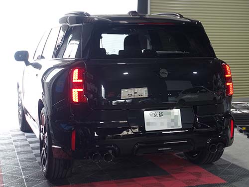 アルミホイールをダストから守る!MINI U25 JCWへアムゼックス製低ダストブレーキパッド取付