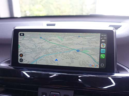 CarPlay上で地図アプリと音楽アプリを操作