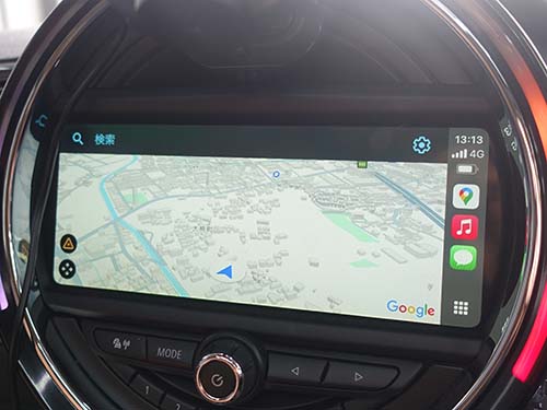 フルスクリーンでGoogleMap表示中のCarPlay画面