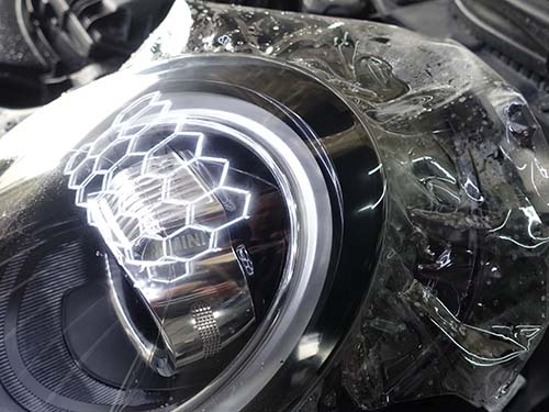 プロテクションフィルム施工のヘッドライト画像