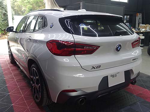 BMW X2にApple CarPlay導入|地図・音楽アプリもワイヤレスで快適動作!