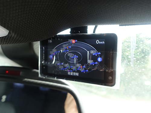 ユピテルZK3000本体の装着位置(運転席側)
