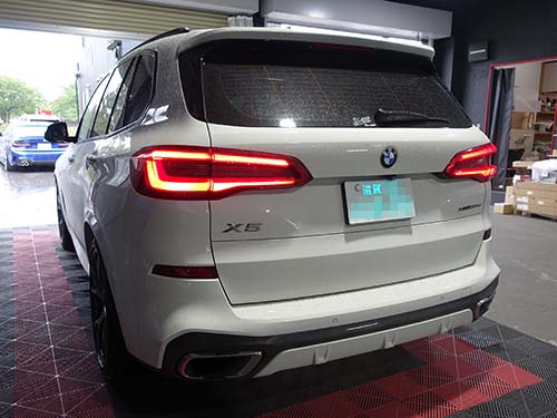 ロアリングキット不要!BMW X5 G05のエアサス車高を診断機でローダウン