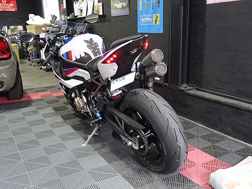 S1000RRをM1000RR化!デイライト有効化とオープニングアニメーション変更事例