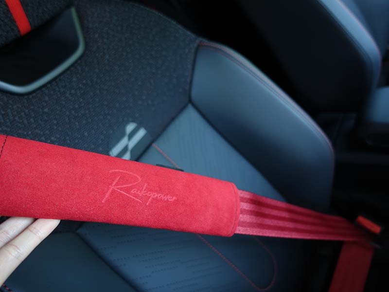 RAIKO ALCANPAD Red Edition 装着画像