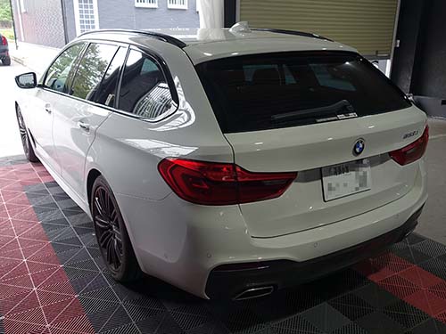 BMW 5シリーズ(G31)でApple CarPlayをフルスクリーン化!
