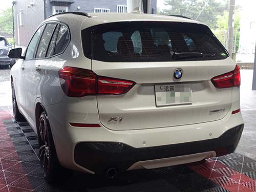 BMW X1 F48|2色切替ベロフLEDフォグライト装着とコーディング施工