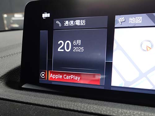 CarPlayフルスクリーン有効化後のディスプレイ