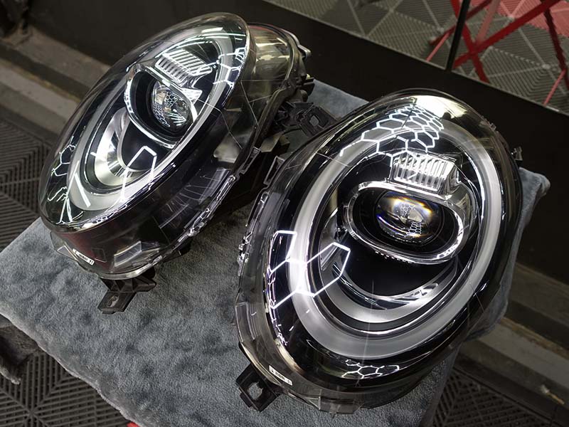 【中古品】MINI用LCIモデル純正アダプティブLEDヘッドライト 【A0046】