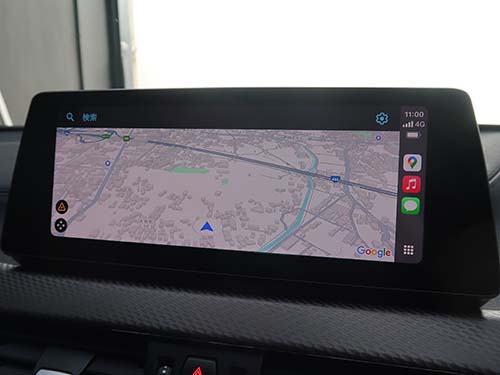 CarPlayフルスクリーン表示のディスプレイ